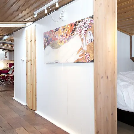 ספינת מלון Amsterdam Houseboats *