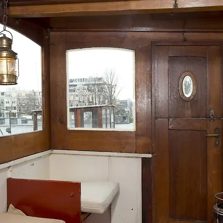 ספינת מלון Amsterdam Houseboats *
