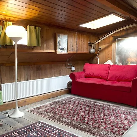 Botel Amsterdam Houseboats *